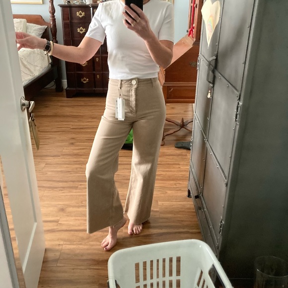 Meet your Posher, Alicia - Picture 6 of 7